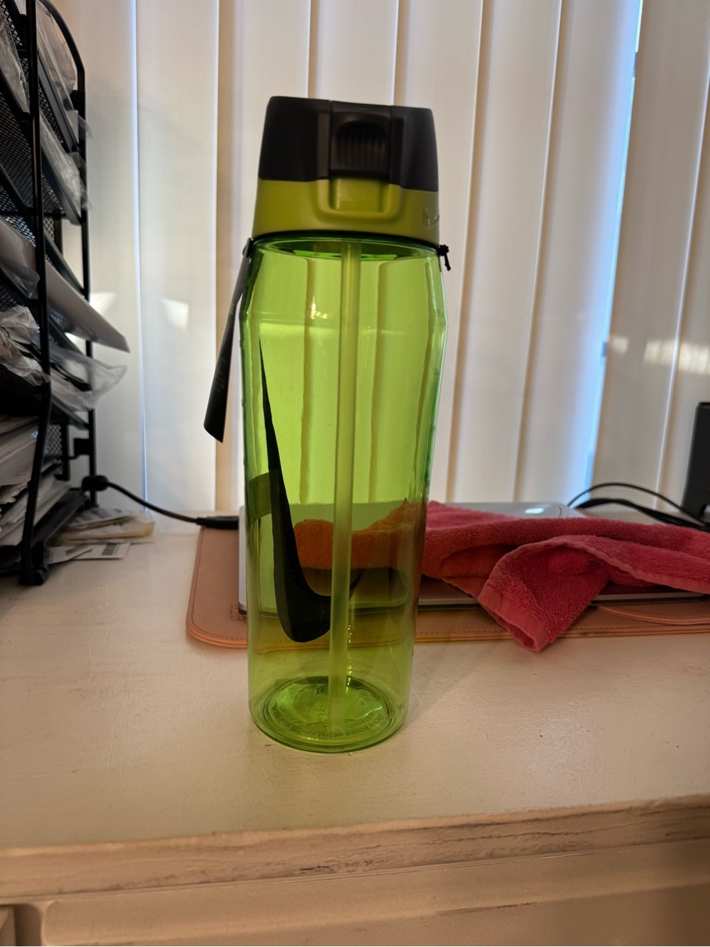 Nike Green and Black Sport Water Bottle with Straw